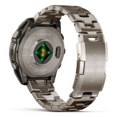 Garmin Fenix 8 Amoled Sapphire 47 мм – Titanium, светло-серый, титановый ремешок