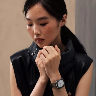Apple Watch Series 11 Hermes 42 mm Single Tour Etoupe