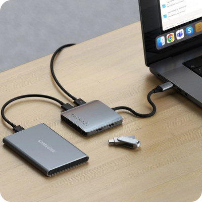 USB-хаб Satechi 4-Port USB-C Hub with Power Delivery (ST-H4CPDM) серый космос