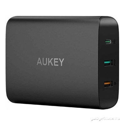 Сетевое зарядное устройство Aukey Wall Charger PD/QC 3.0 USB-C PA-Y13