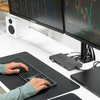 Док-станция Satechi Thunderbolt 4 Multi-Display Docking Station (ST-DT4MDM-EU) серый космос