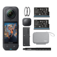 Панорамная экшн-камера Insta360 X5 Essentials Bundle Midnight Black