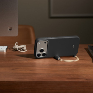 Чехол Beats Kickstand Case для iPhone 17 Pro с MagSafe и Camera Control (MGY74LL/A) Granite Gray