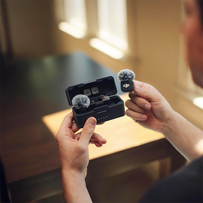 Беспроводной микрофон DJI Mic 3 (2 TX + 1 RX + Charging Case)