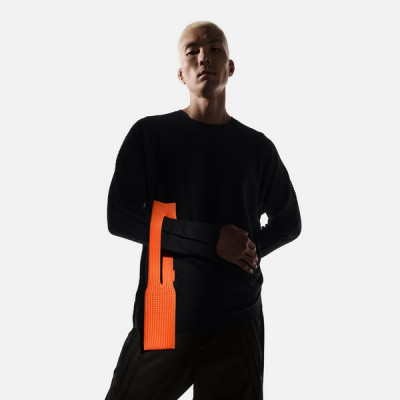 Чехол-сумка Apple iPhone Pocket by ISSEY MIYAKE - Short (HS8Q2) Mandarin