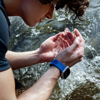 Ремешок каучуковый Uniq Stride FKM Rubber для Apple Watch 42/44/45/49 мм синий (Cobalt Blue) UNIQ-49MM-STRICBLU
