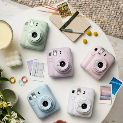 Фотоаппарат моментальной печати Fujifilm Instax Mini 12 Clay White