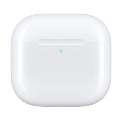 Apple AirPods 5 с беспроводным зарядным футляром
