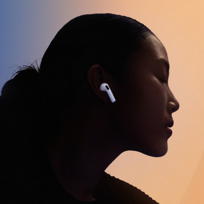 Apple AirPods 5 с беспроводным зарядным футляром