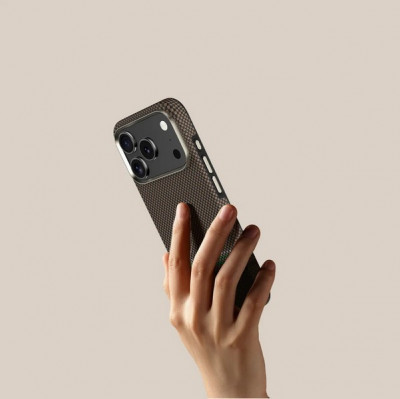 Чехол Benks Prestige ArmorPro Case built with Kevlar для iPhone 17 Pro 6.3" (C.K.FL.AP.GD.Y069)