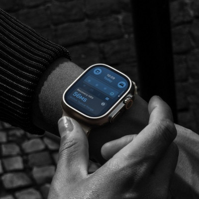 Apple Watch Ultra 4, 49 мм Natural Titanium Natural Milanese Loop