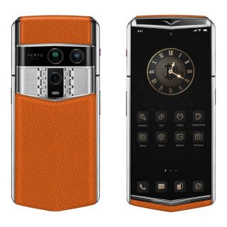 Vertu Agent Q Grained Calfskin Orange