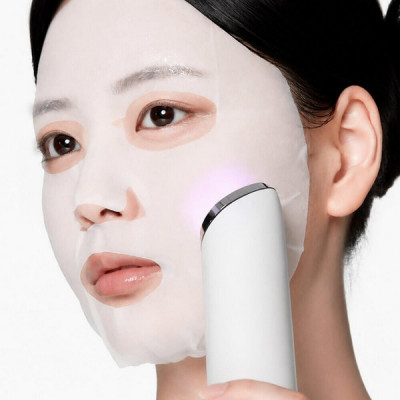 Усиленный микротоковый аппарат для ухода за кожей medicube AGE-R Booster Pro X2 (White)