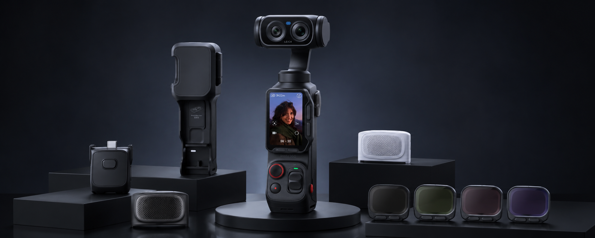 Insta360 Luna Ultra со съемным экраном, микрофоном и аксессуарами